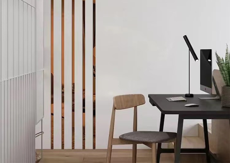 Dekoracje ścienne listwy