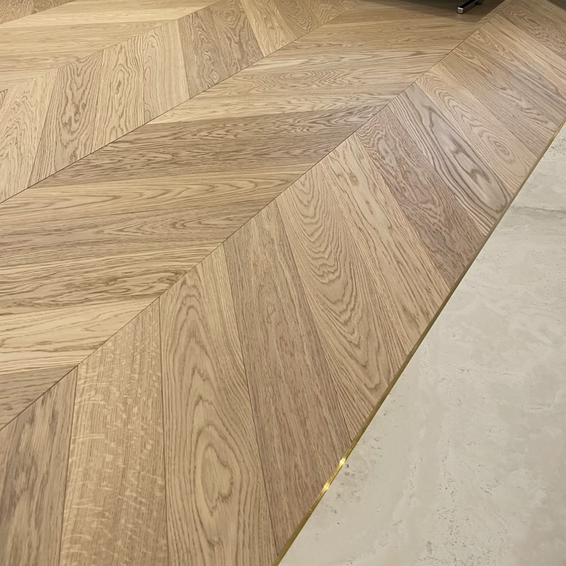 Listwa podłogowa mosiężna "T", polerowana 14mm x 900mm
